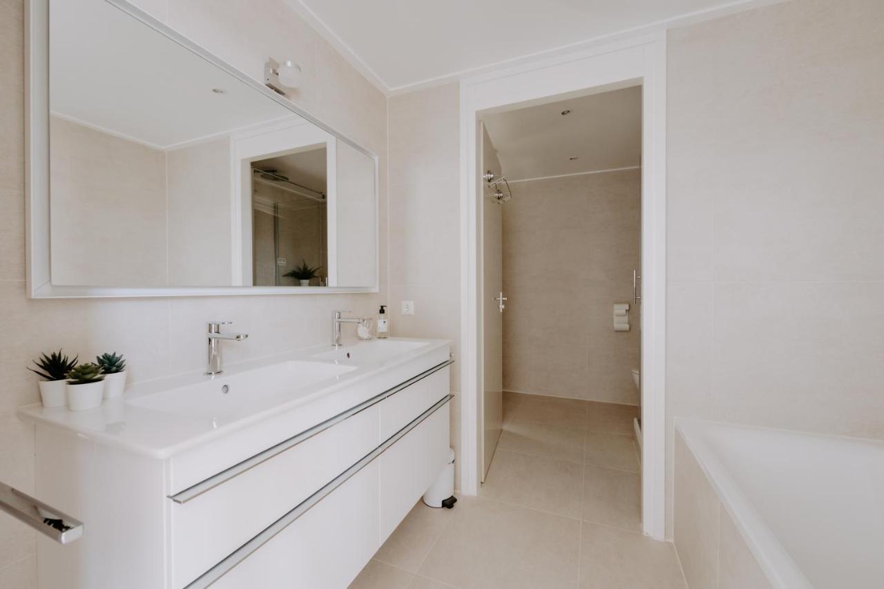Stijlvol Appartement Op Strand 마쿰 외부 사진